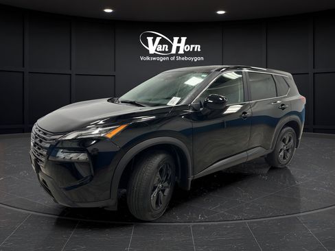 Used 2026 Nissan Rogue SV w/ Cold Weather Package AWD/4WD image 3