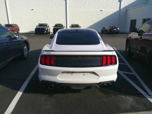 Used 2020 Ford Mustang GT w/ Equipment Group 301A image 8