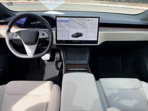 Used 2023 Tesla Model S Standard Range AWD/4WD image 7