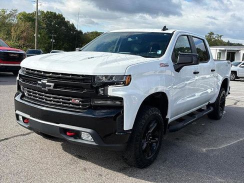 Certified 2021 Chevrolet Silverado 1500 LT Trail Boss image 4