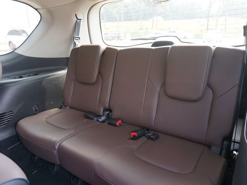 Used 2023 INFINITI QX80 Premium Select w/ Cargo Package AWD/4WD image 17
