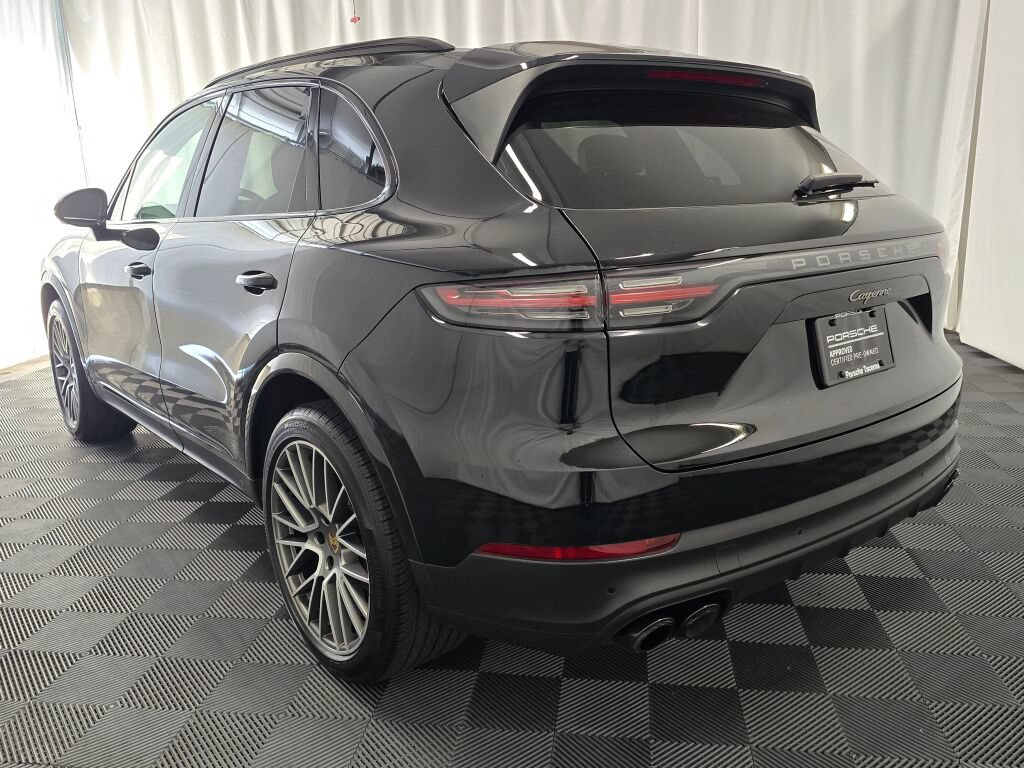 Certified 2023 Porsche Cayenne Platinum Edition AWD/4WD image 3