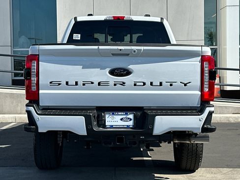 New 2026 Ford F250 Lariat w/ Black Appearance Package image 4