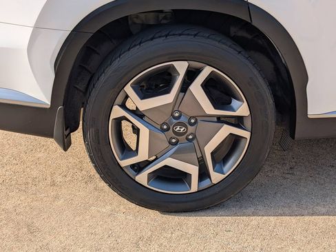 Used 2023 Hyundai Palisade SEL w/ Premium Package FWD image 3