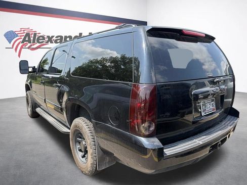 Used 2007 Chevrolet Suburban 2500 LS w/ Skid Plate Package AWD/4WD image 6