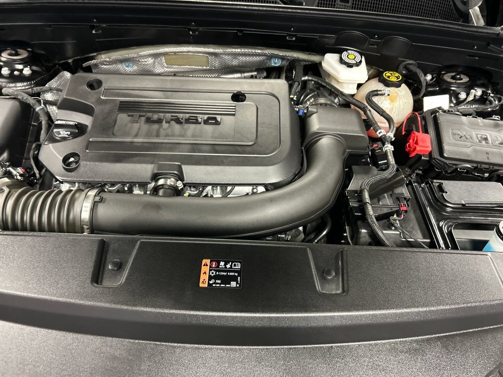 Used 2023 Buick Envision Essence FWD image 24