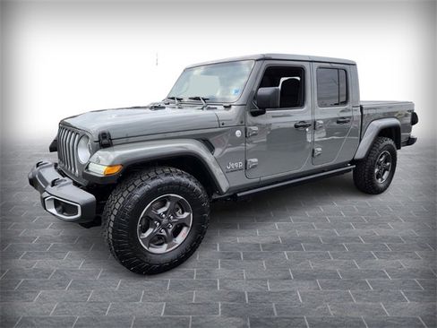 Used 2021 Jeep Gladiator Overland w/ LED Lighting Group image 3
