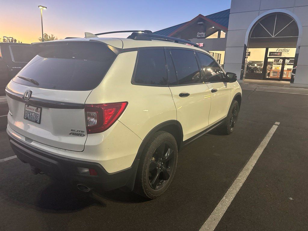 Used 2019 Honda Passport Elite image 2