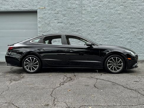 Used 2020 Hyundai Sonata Limited image 18