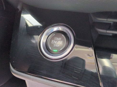 Certified 2025 Buick Envision Preferred image 17