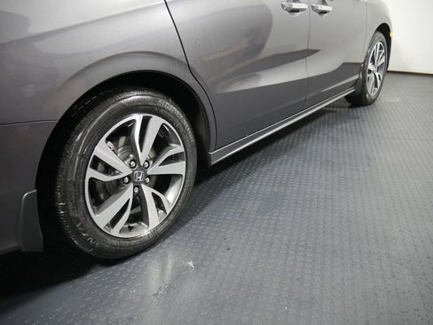 New 2026 Honda Odyssey Touring image 5