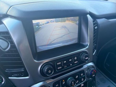 Used 2020 Chevrolet Suburban Premier image 15