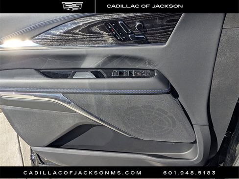 New 2026 Cadillac Escalade IQ Luxury 1 image 19