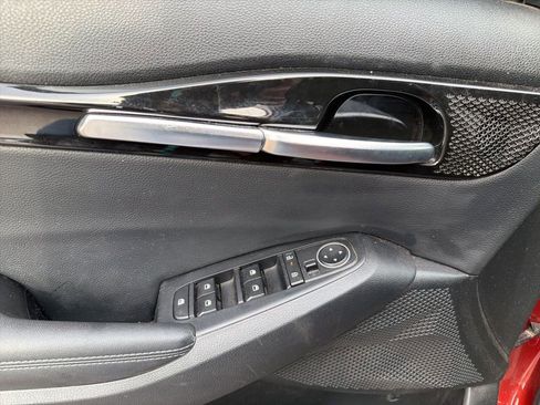 Used 2024 Kia Seltos X-Line image 11