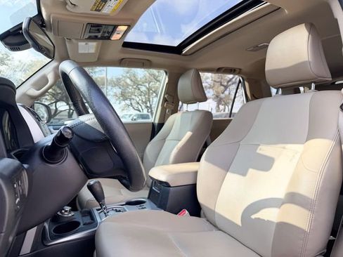 Used 2020 Toyota 4Runner SR5 Premium w/ Moonroof Package image 7