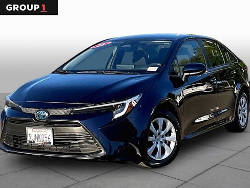 Used 2024 Toyota Corolla LE FWD image 1