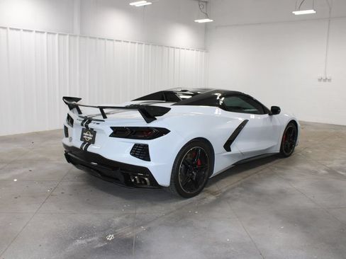 Used 2021 Chevrolet Corvette Stingray Preferred Conv w/ Z51 Performance Package RWD image 9