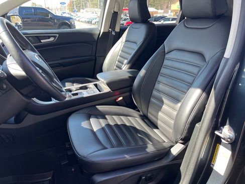 Used 2024 Ford Edge SEL w/ Convenience Package image 13