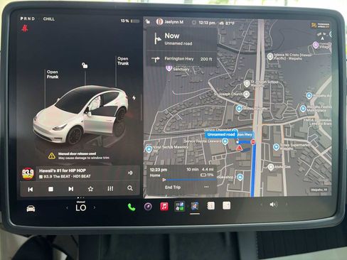 Used 2025 Tesla Model Y Performance AWD/4WD image 19