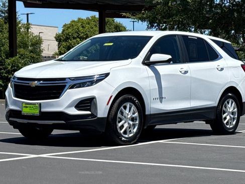 Used 2024 Chevrolet Equinox LT FWD image 15