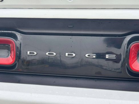 Used 2019 Dodge Challenger SXT RWD image 35