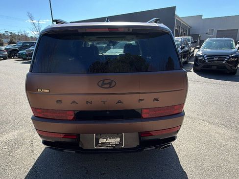 Used 2024 Hyundai Santa Fe Calligraphy image 9