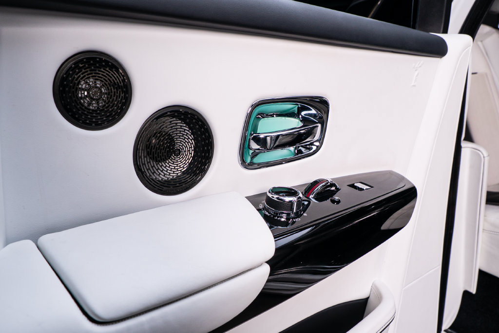 Used 2022 Rolls-Royce Phantom Sedan w/ The Phantom Package RWD image 61