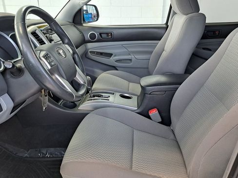 Used 2012 Toyota Tacoma PreRunner w/ SR5 Pkg image 23