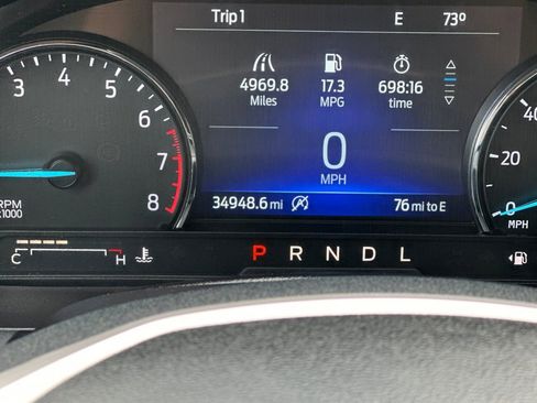 Used 2024 Ford Explorer XLT image 28