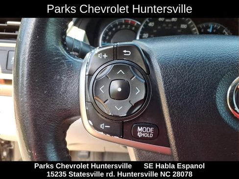 Used 2013 Toyota Camry XLE FWD image 11