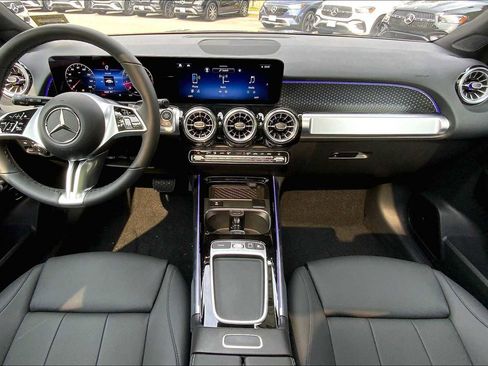 New 2026 Mercedes-Benz GLB 250 4MATIC image 5