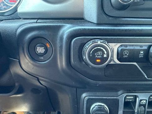Used 2020 Jeep Wrangler Unlimited Sport S AWD/4WD image 25