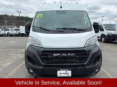 Used 2025 RAM ProMaster 2500 w/ Convenience Group image 8