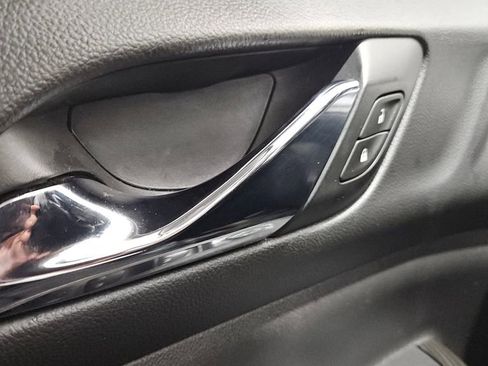 Used 2019 GMC Acadia SLT w/ Black Edition image 17