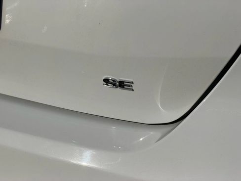 Used 2015 Ford Focus SE image 12