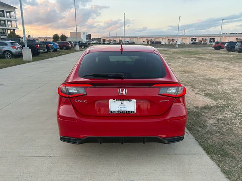 Certified 2022 Honda Civic Sport image 7