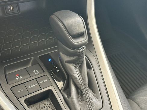 Used 2025 Toyota RAV4 XLE w/ Weather Package FWD image 28