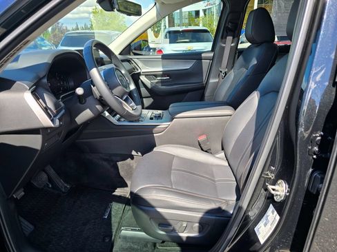 Certified 2024 MAZDA CX-90 Plug-In Hybrid w/ Preferred AWD/4WD image 24