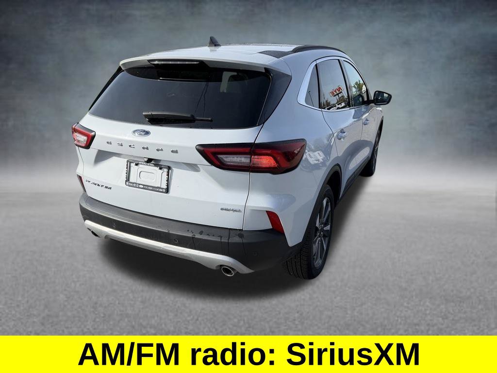 Certified 2025 Ford Escape Platinum AWD/4WD image 5