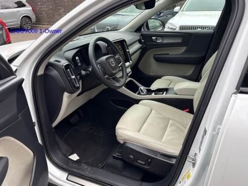 Used 2023 Volvo XC40 B5 Plus w/ Driver Assist Package image 3