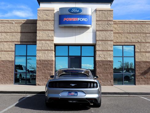Used 2022 Ford Mustang Premium image 7