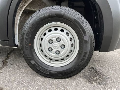 Used 2026 RAM ProMaster 2500 w/ Convenience Group FWD image 13