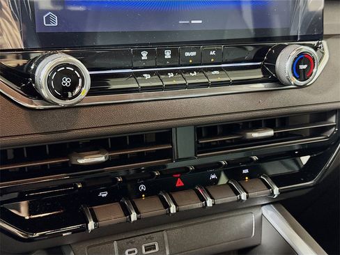 New 2026 Chevrolet Colorado W/T w/ WT Custom Package image 10