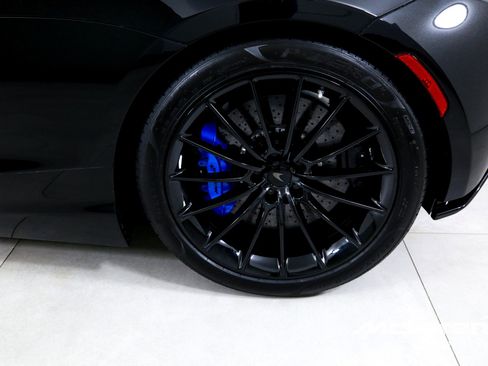 Used 2025 McLaren Artura Spider image 29