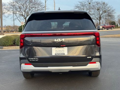 New 2026 Kia Carnival LXS image 4