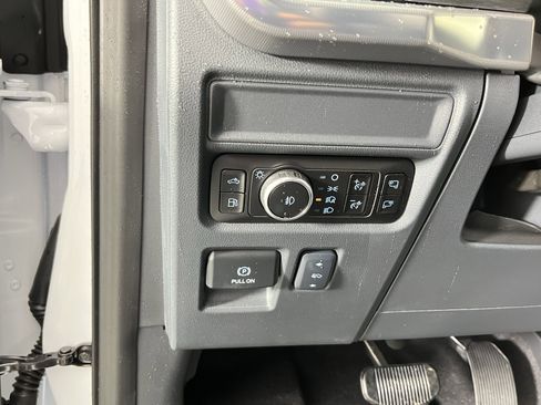 New 2025 Ford F150 Lariat w/ Equipment Group 501A Mid image 19