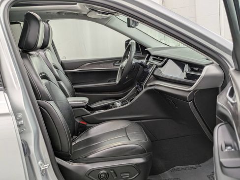 Used 2023 Jeep Grand Cherokee 4WD 4xe w/ Luxury Tech Group II image 22