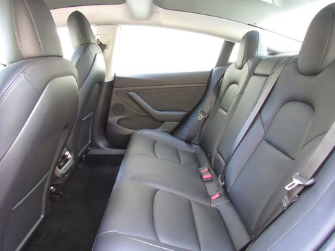 Used 2022 Tesla Model 3 RWD image 14