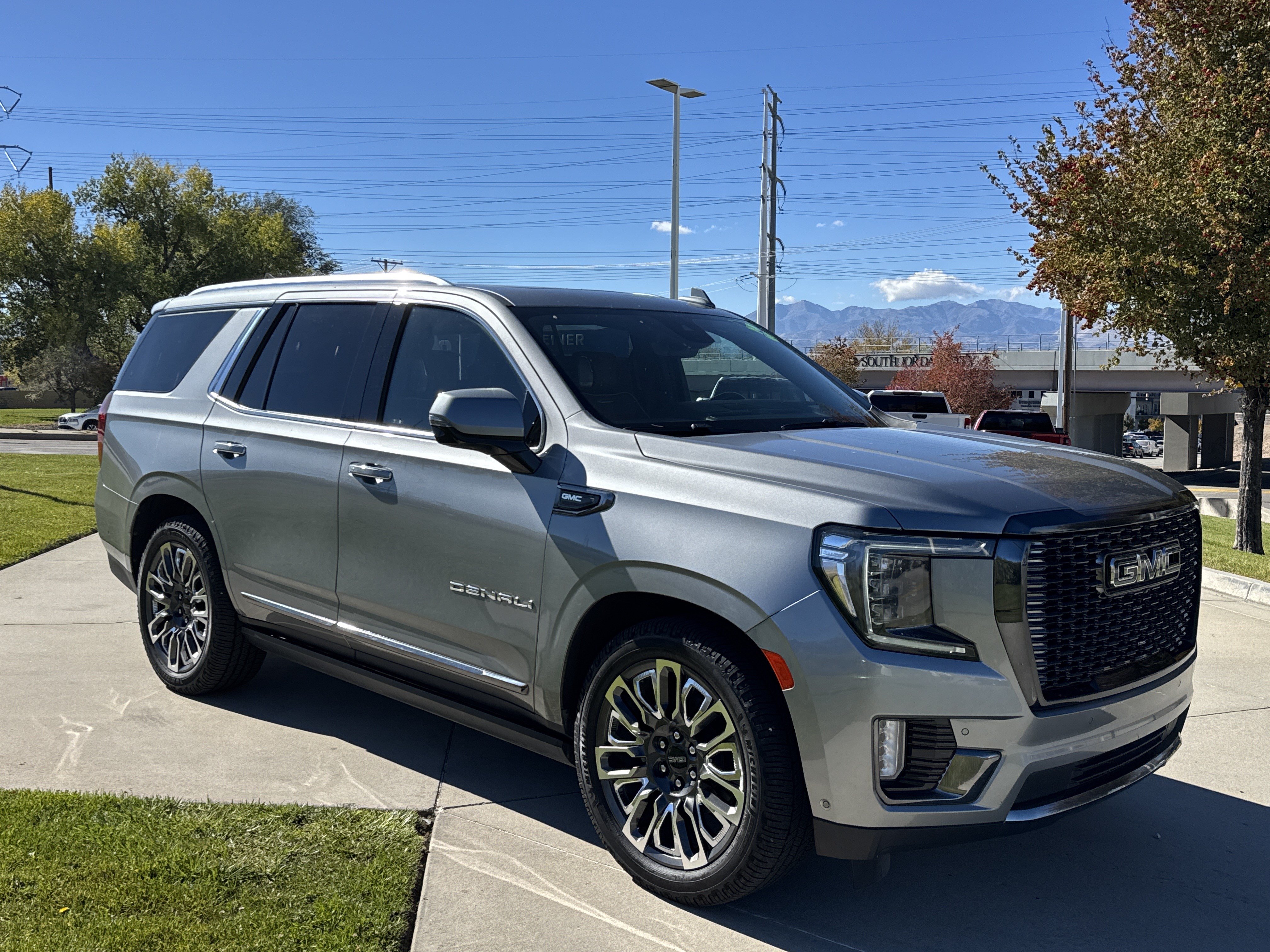 Certified 2023 GMC Yukon Denali Ultimate AWD/4WD image 6