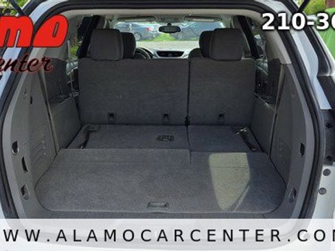 Used 2017 Chevrolet Traverse LS FWD image 26
